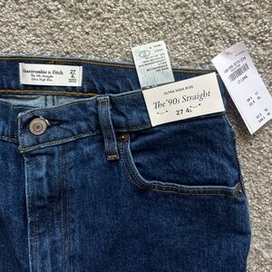 Abercrombie A&F 90s Straight Ultra High Rise Size 4L Jeans Classic Denim